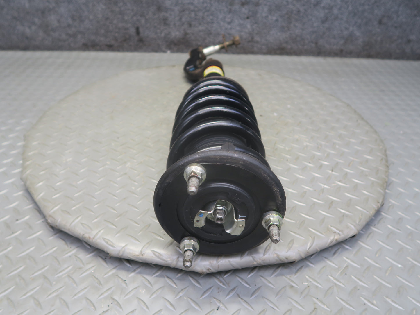 15-18 Lexus GSC16L RC300 AWD F-sport Front Strut Shock Absorber Set of 2 OEM