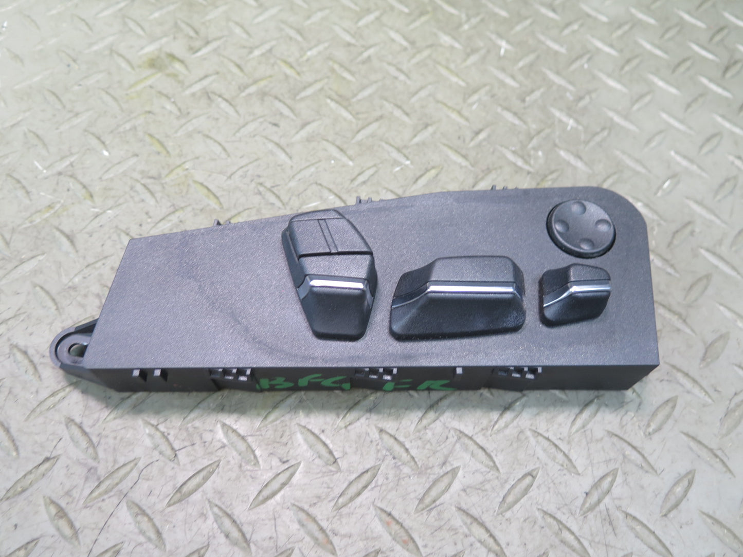 11-13 BMW F10 550iX Front Right Passenger Seat Control Switch 9275080 OEM