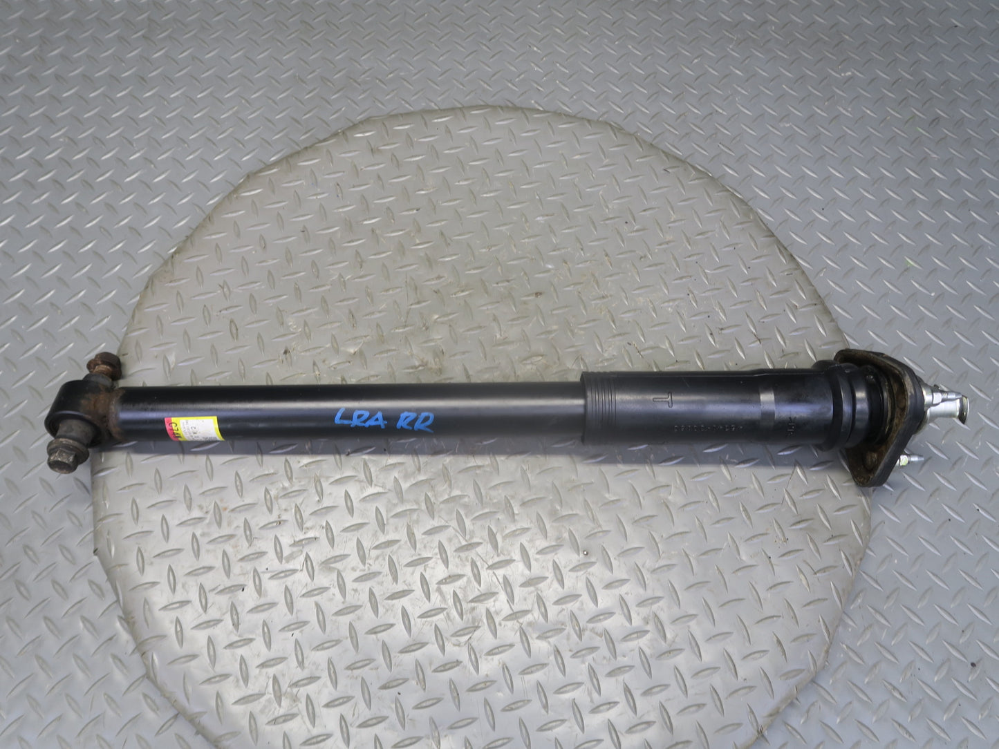 15-18 Lexus GSC16L RC300 AWD F-sport Rear Strut Shock Absorber Set of 2 76K OEM