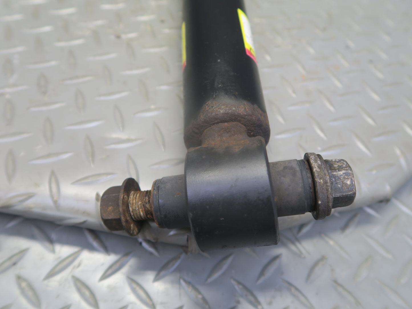 15-18 Lexus GSC16L RC300 AWD F-sport Rear Strut Shock Absorber Set of 2 76K OEM