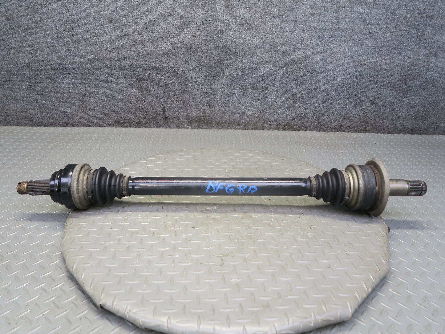 11-16 BMW F10 550iX Rear Right Suspension Axle Shaft 88K Miles 7647026 OEM