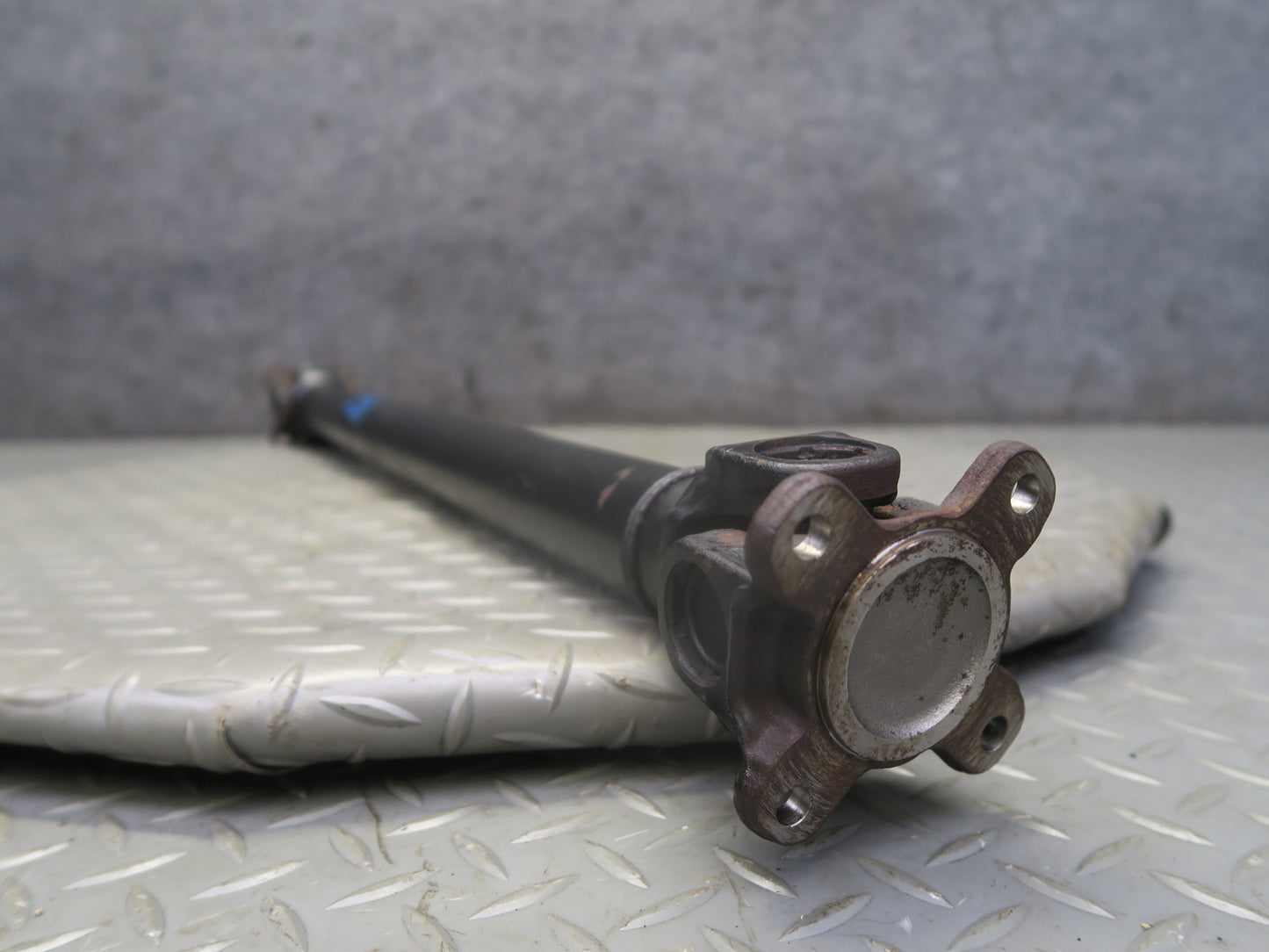 11-16 BMW F10 550iX AWD A/T Front Driveshaft Drive Shaft OEM