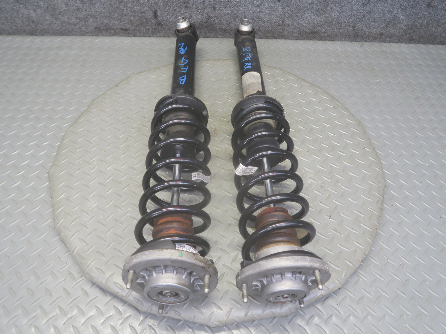 11-13 BMW F10 550iX AWD Set of 2 Rear Left & Right Strut Shock Absorber OEM