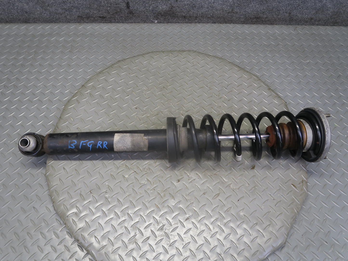 11-13 BMW F10 550iX AWD Set of 2 Rear Left & Right Strut Shock Absorber OEM