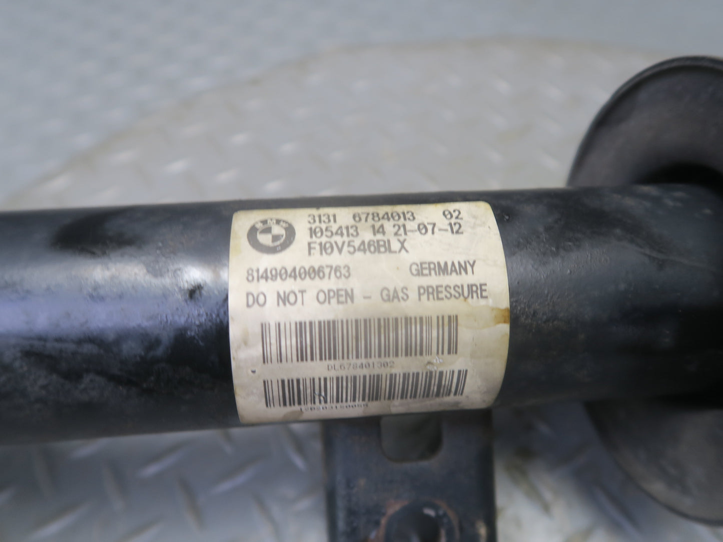 11-16 BMW F10 550iX AWD Set of 2 Front Left & Right Strut Shock Absorber OEM