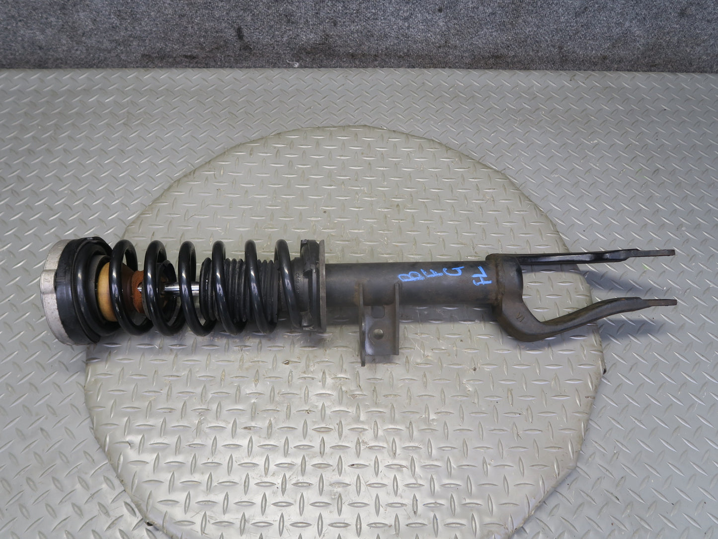 11-16 BMW F10 550iX AWD Set of 2 Front Left & Right Strut Shock Absorber OEM