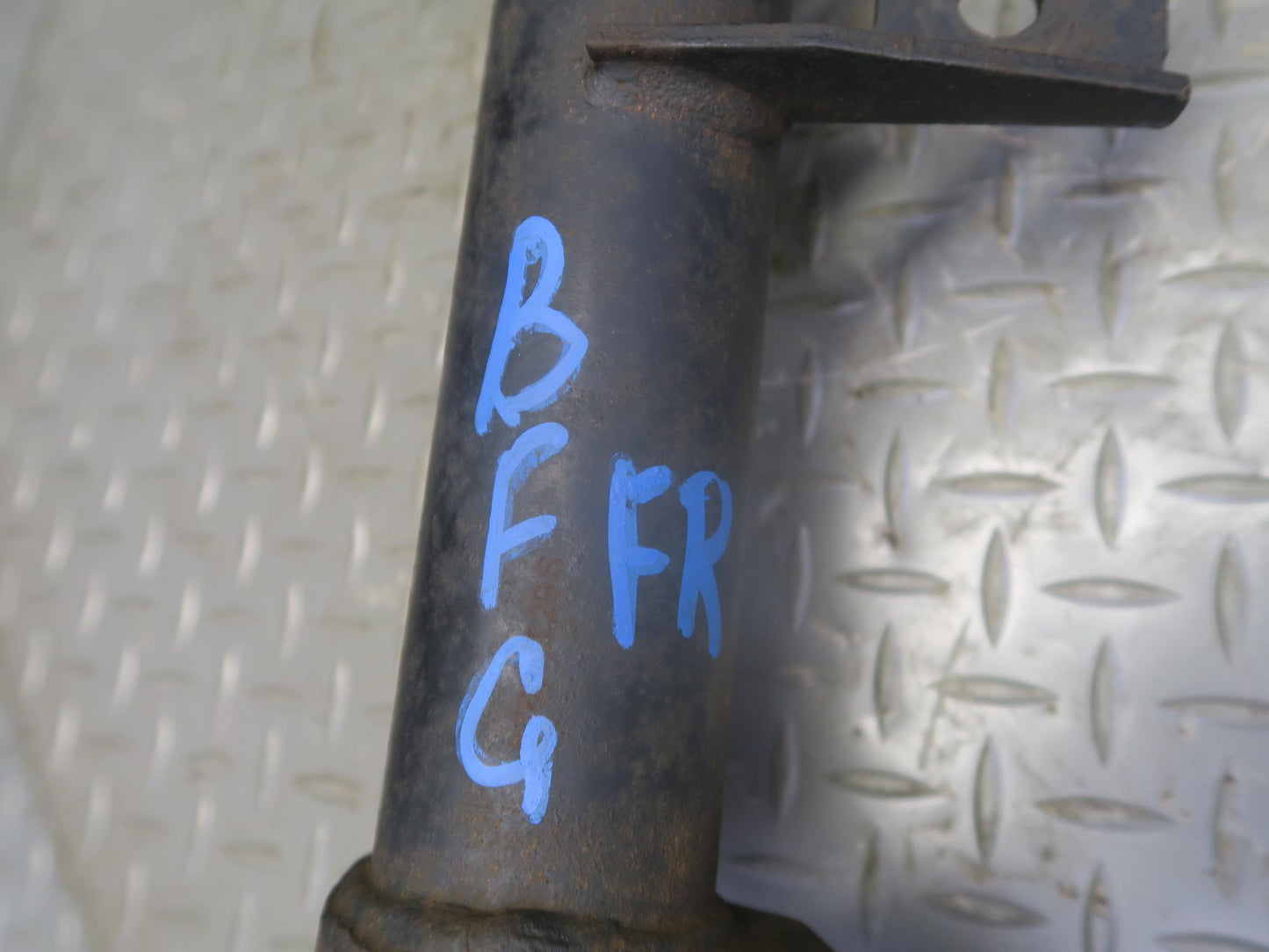 11-16 BMW F10 550iX AWD Set of 2 Front Left & Right Strut Shock Absorber OEM