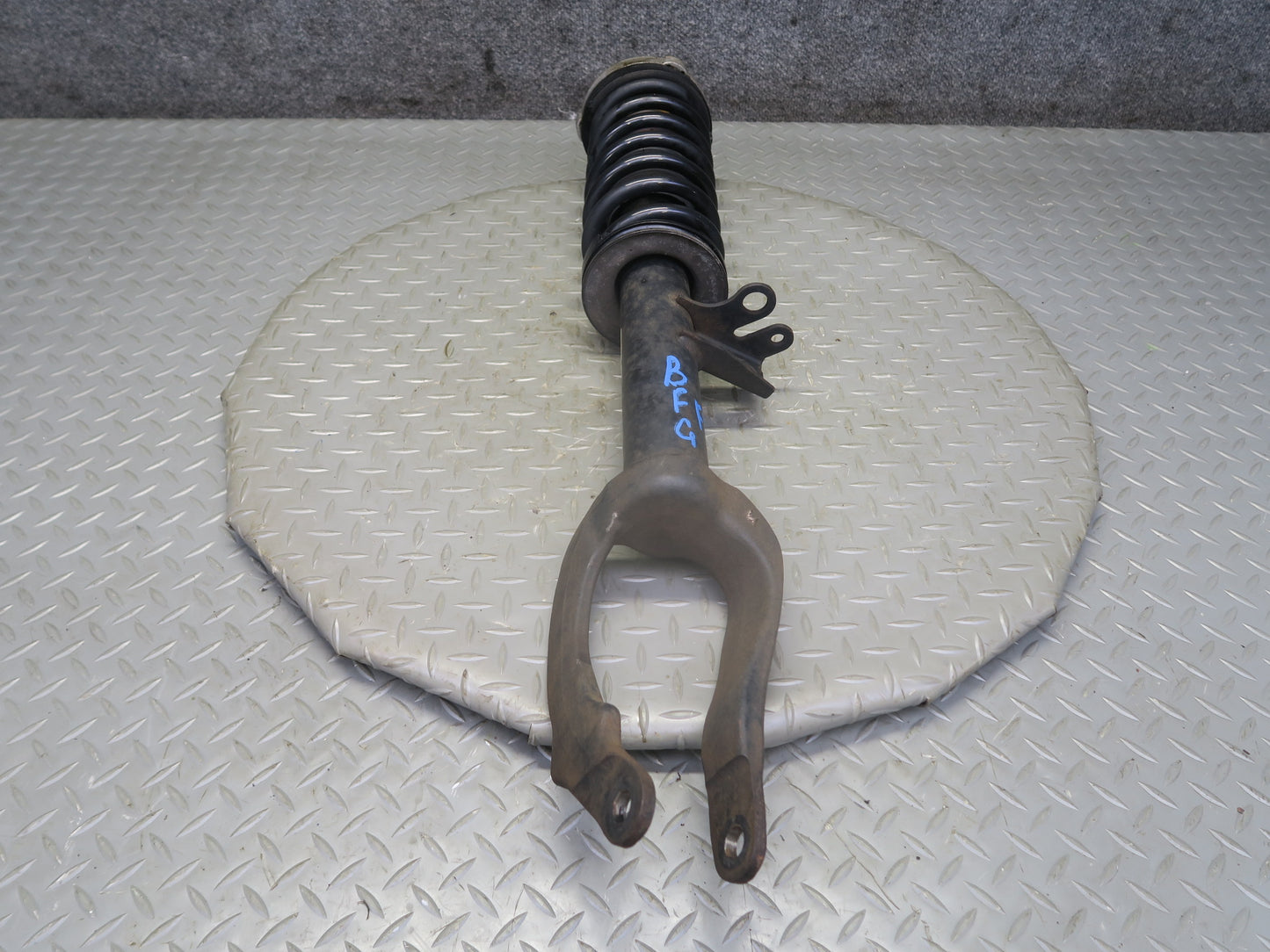 11-16 BMW F10 550iX AWD Set of 2 Front Left & Right Strut Shock Absorber OEM