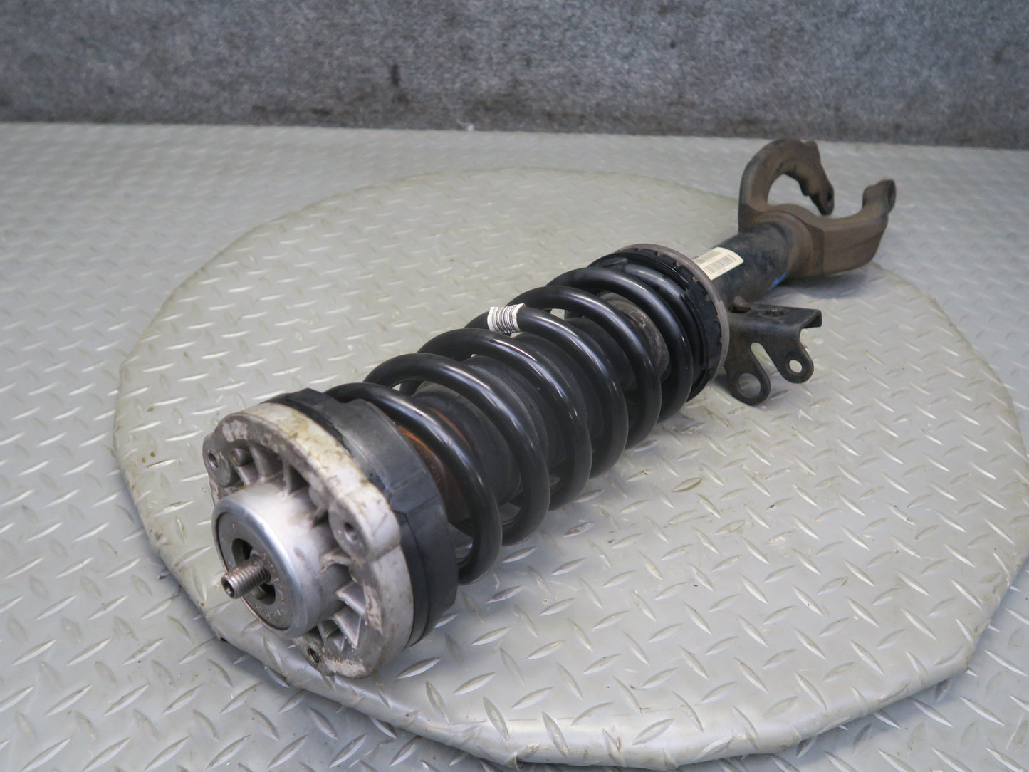 11-16 BMW F10 550iX AWD Set of 2 Front Left & Right Strut Shock Absorber OEM