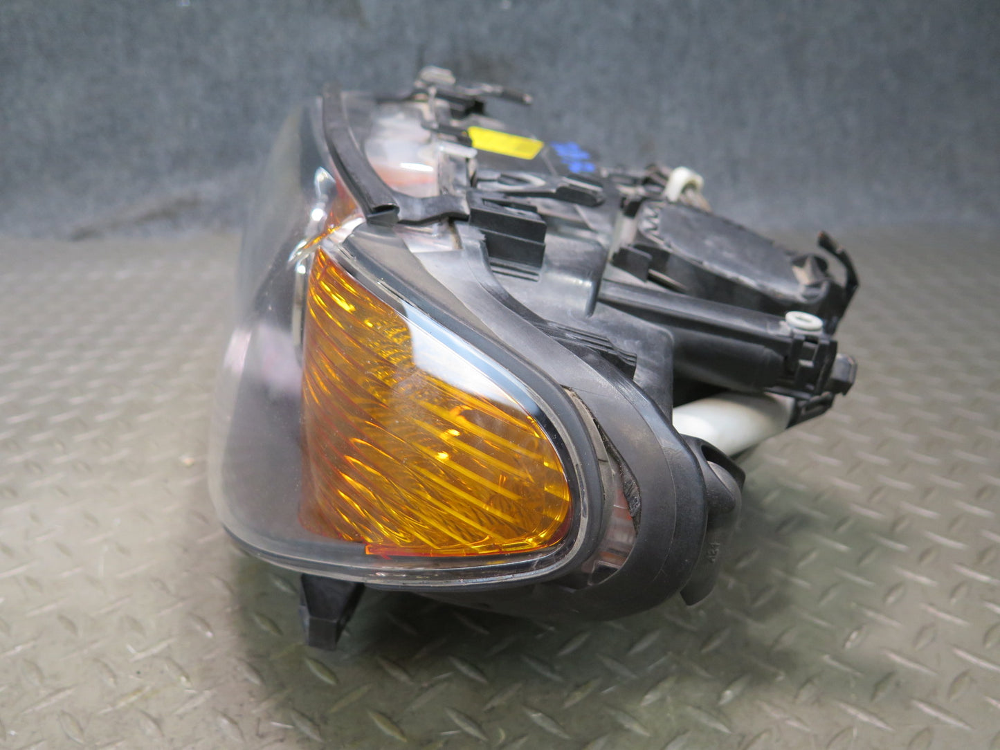 04-06 BMW E46 330Ci Coupe Convert Left BI Xenon AKL HID Adaptive Headlight OEM