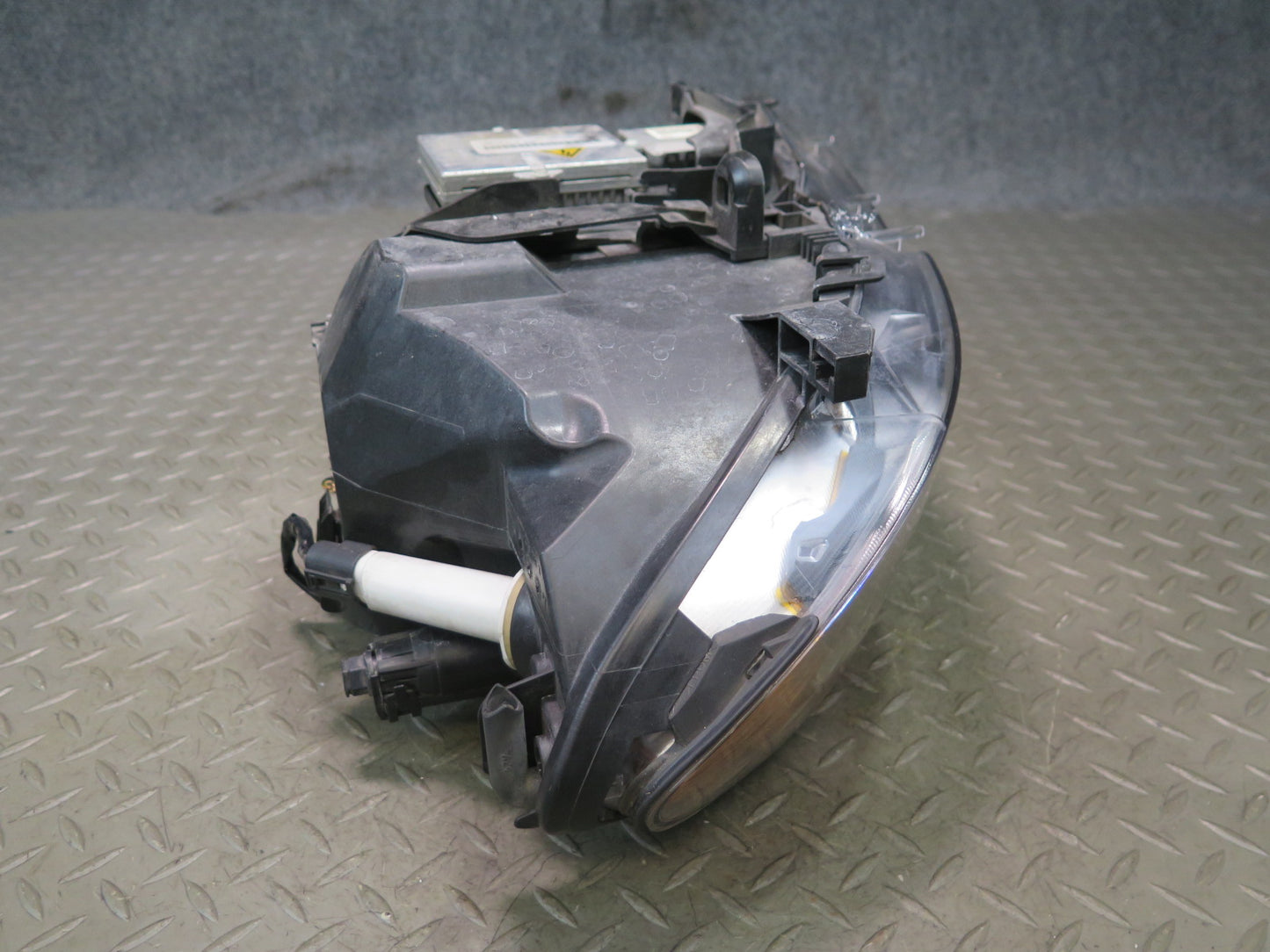 04-06 BMW E46 330Ci Coupe Convert Left BI Xenon AKL HID Adaptive Headlight OEM
