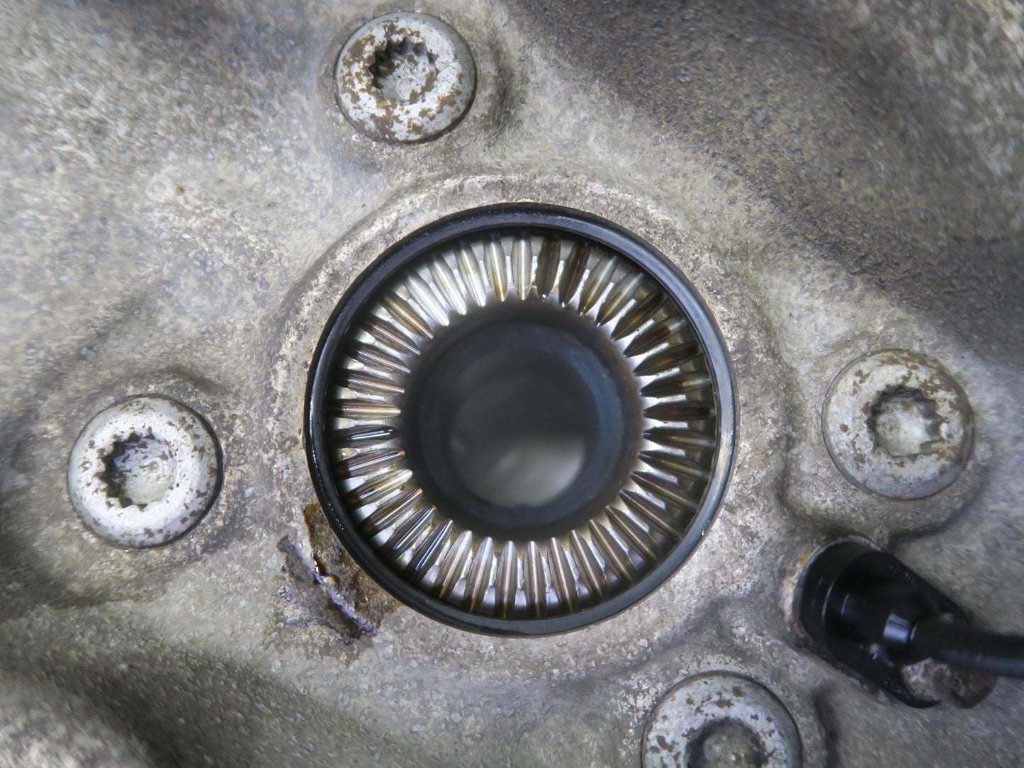 11-16 BMW F10 F12 F13 550iX AWD Front Left Spindle Knuckle Wheel Hub Bearing OEM