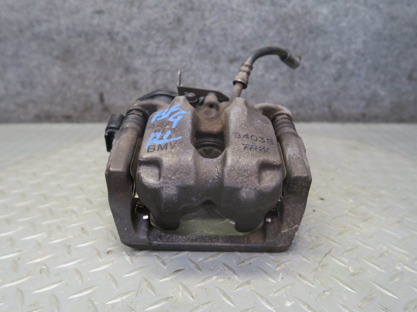 11-16 BMW F10 550iX AWD Set of 2 Rear Left & Right Brake Caliper OEM