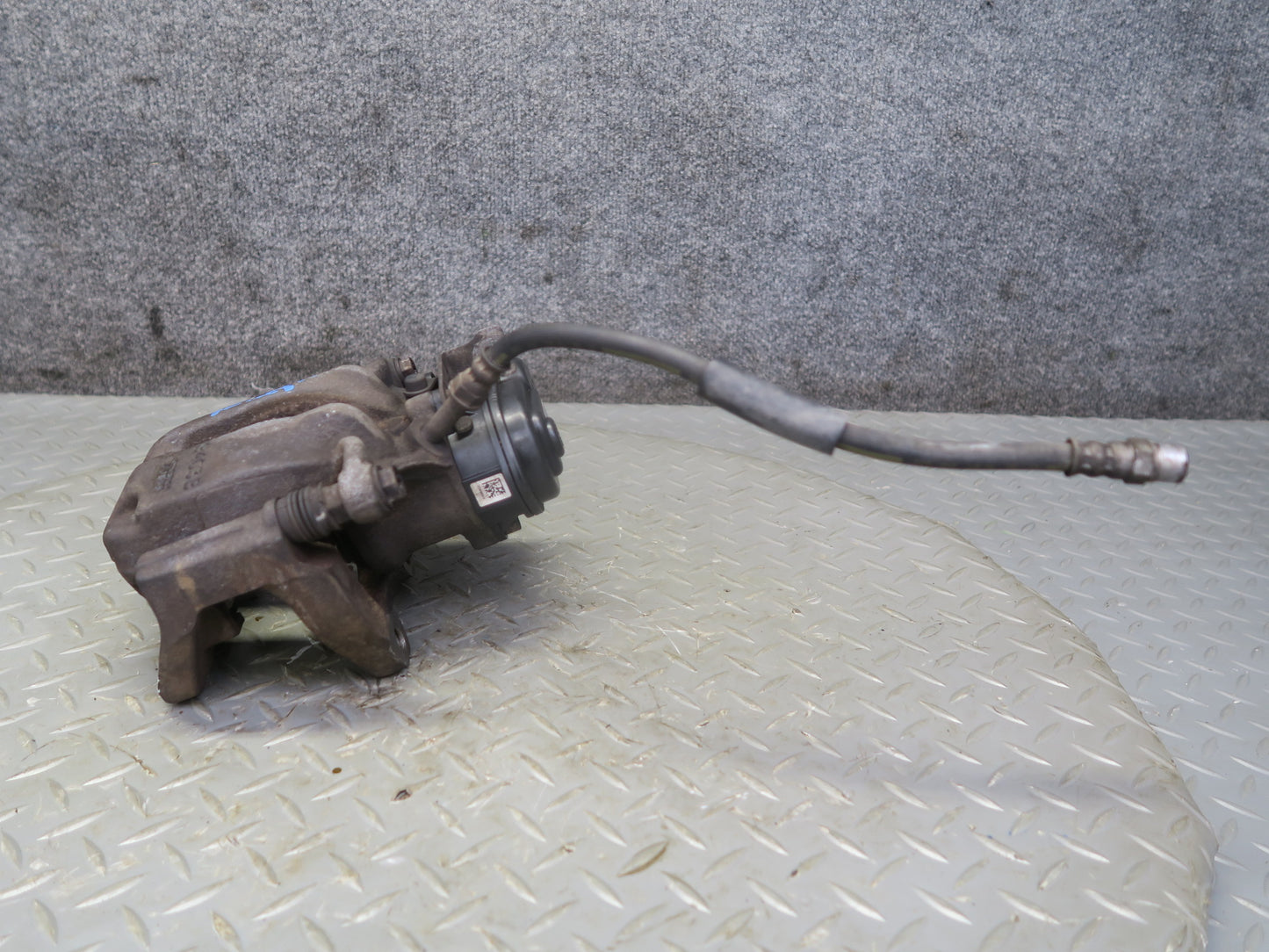 11-16 BMW F10 550iX AWD Set of 2 Rear Left & Right Brake Caliper OEM