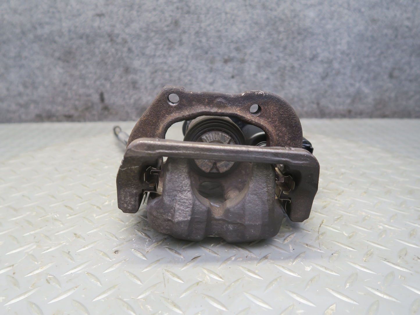 11-16 BMW F10 550iX AWD Set of 2 Rear Left & Right Brake Caliper OEM