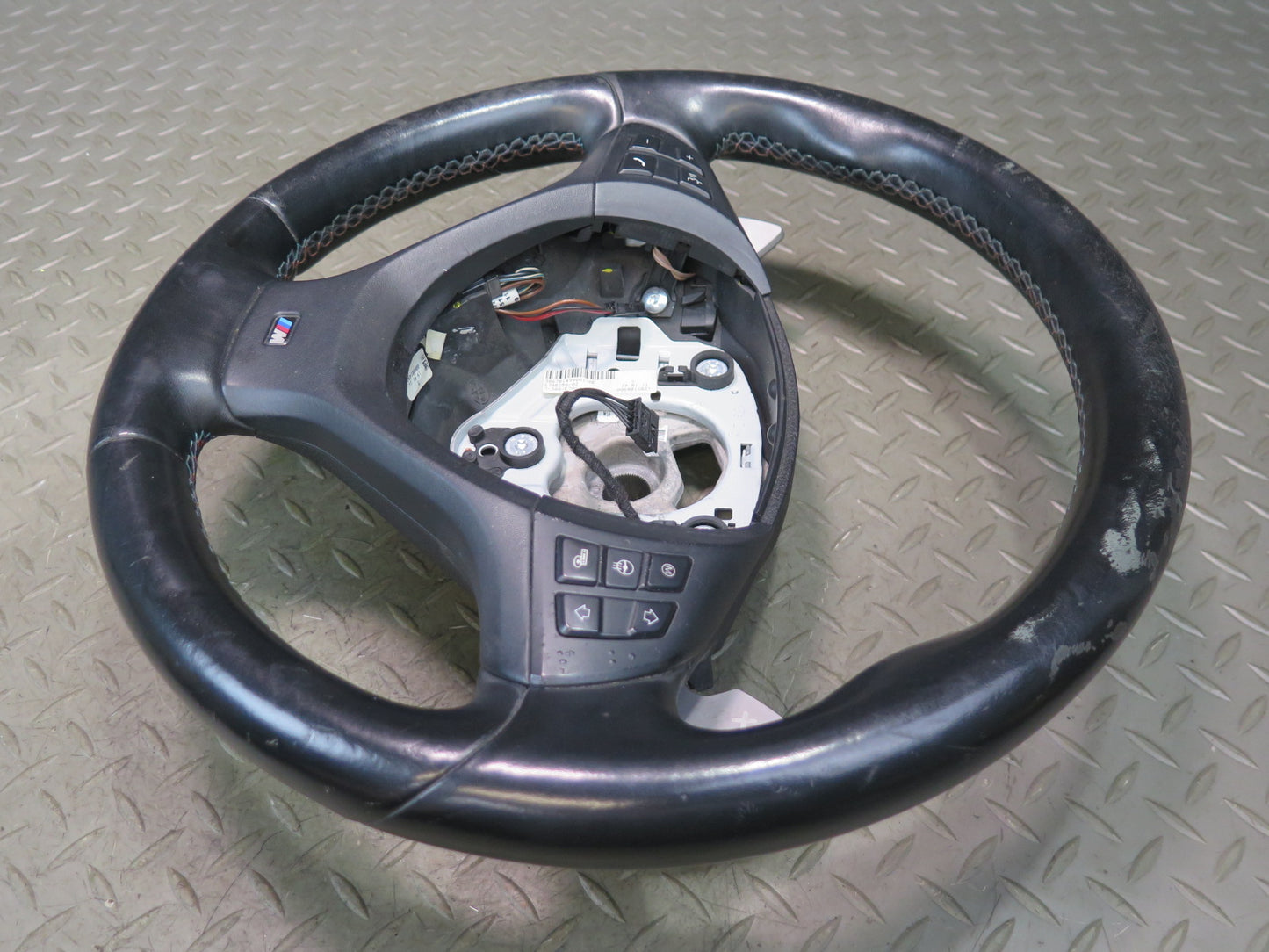 2010-2014 BMW E71 X6M Sport Heated Leather Steering w Controls & Paddles Damaged