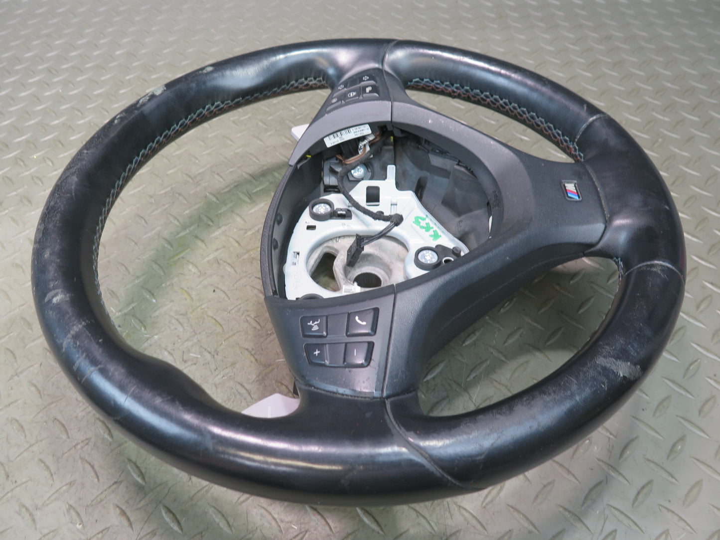 2010-2014 BMW E71 X6M Sport Heated Leather Steering w Controls & Paddles Damaged