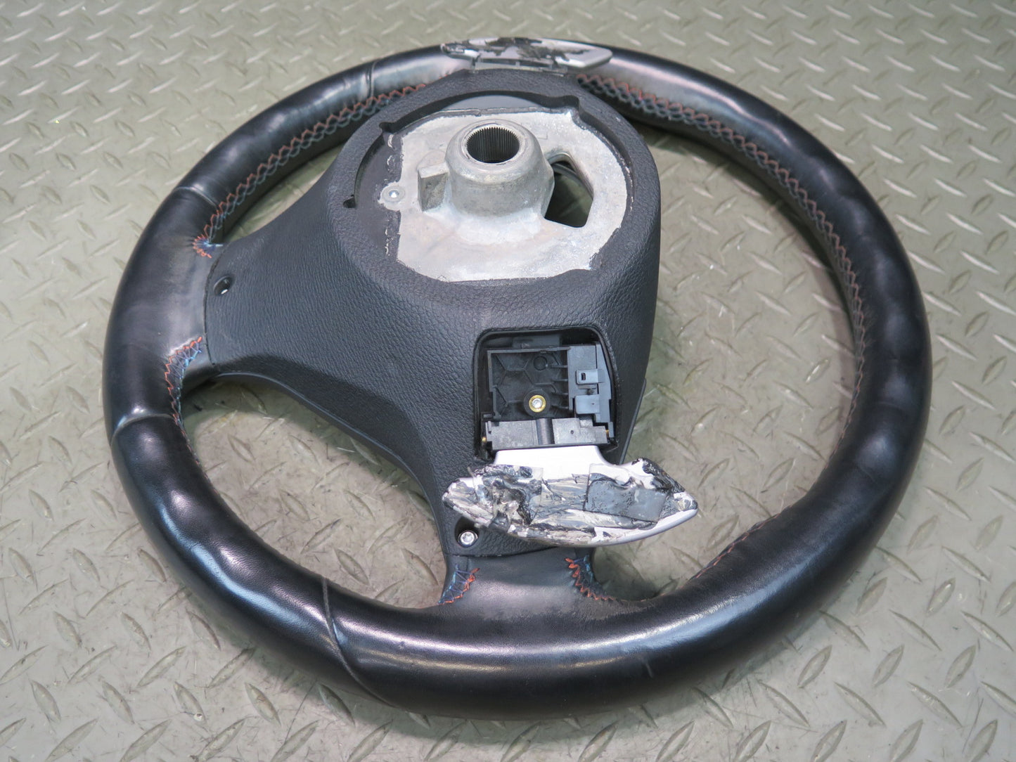 2010-2014 BMW E71 X6M Sport Heated Leather Steering w Controls & Paddles Damaged