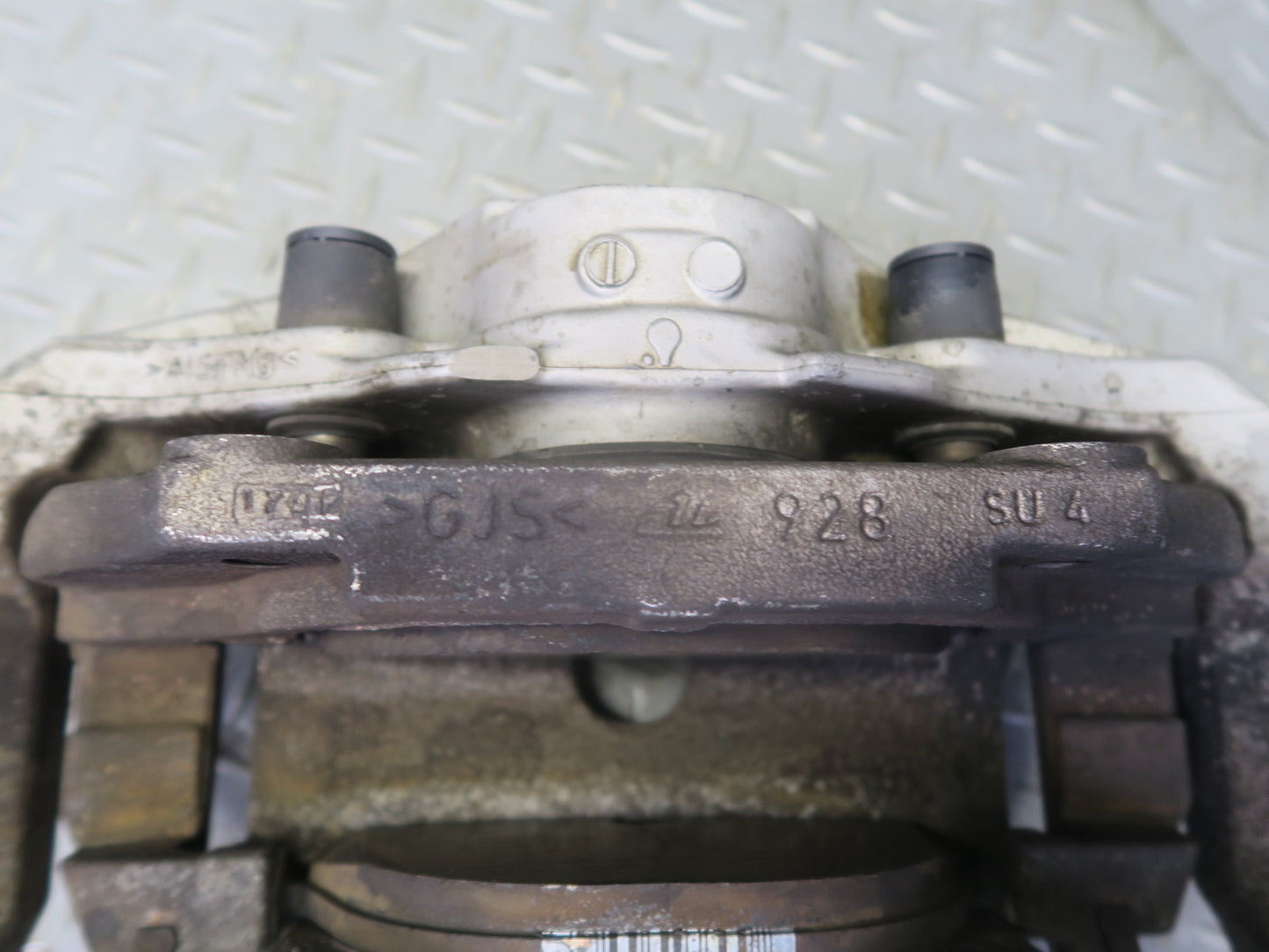 11-16 BMW F10 550iX AWD Set of 2 Front Left & Right Brake Caliper OEM