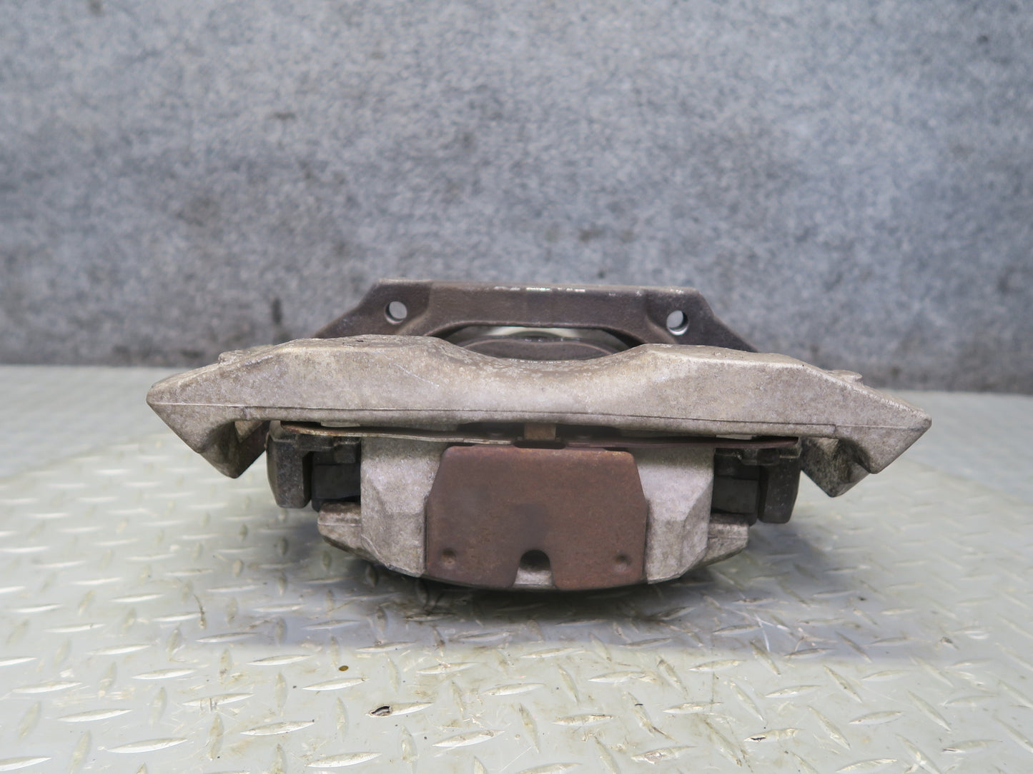 11-16 BMW F10 550iX AWD Set of 2 Front Left & Right Brake Caliper OEM