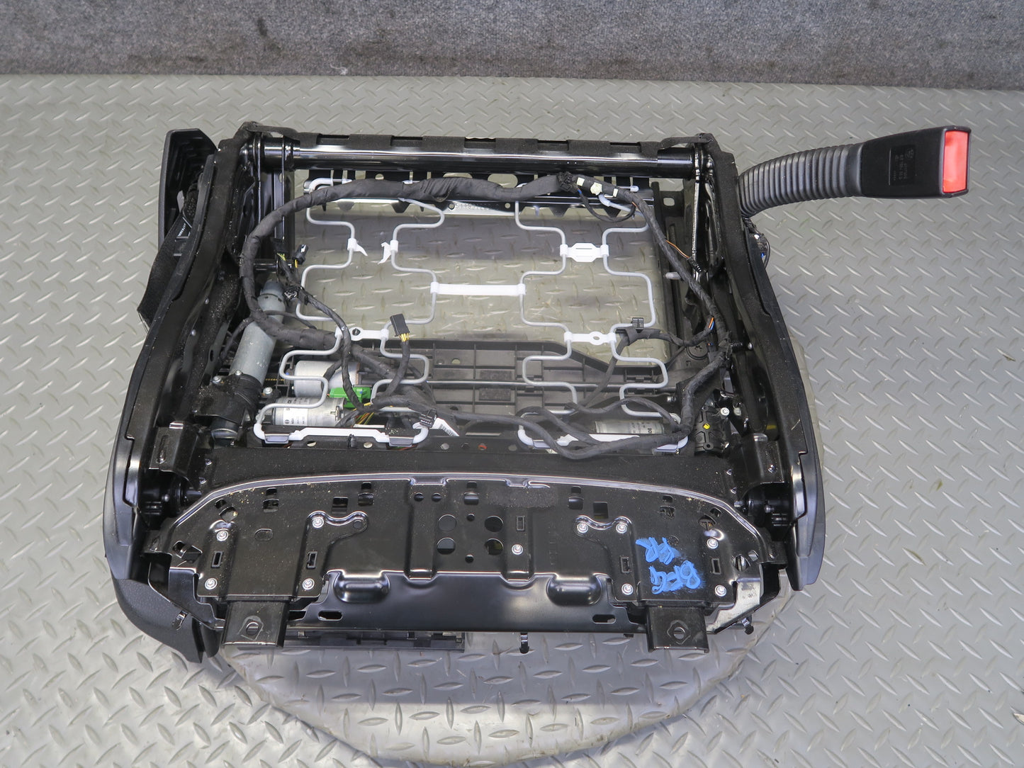 11-13 BMW F10 550iX Front Right Comfort Seat Lower Frame Track Rail w Motors OEM