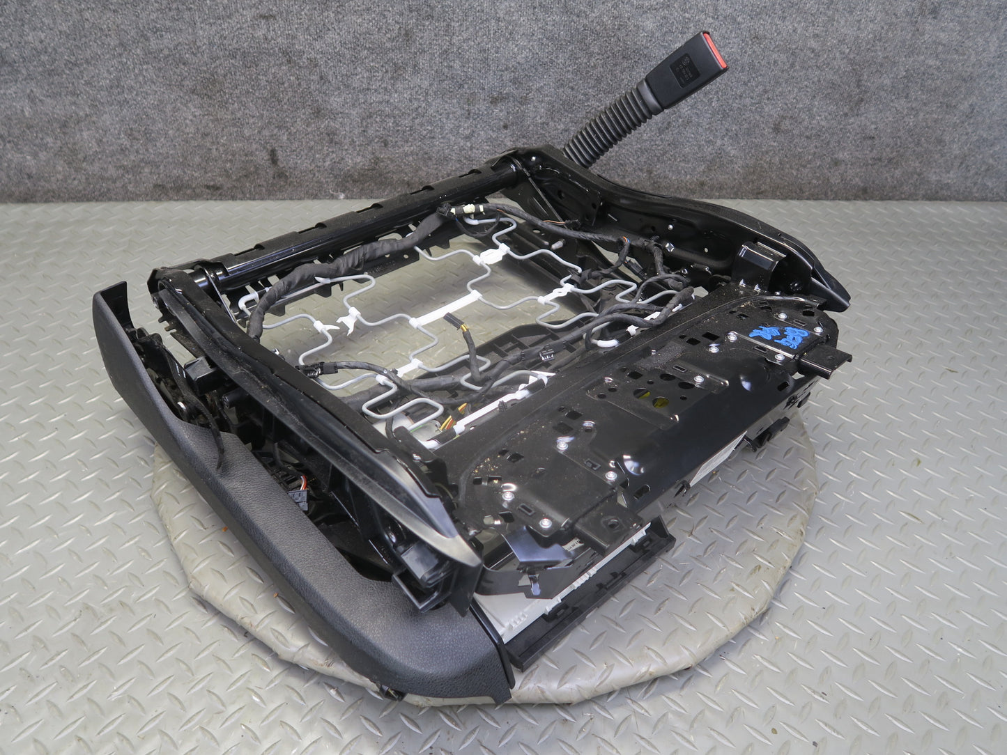 11-13 BMW F10 550iX Front Right Comfort Seat Lower Frame Track Rail w Motors OEM