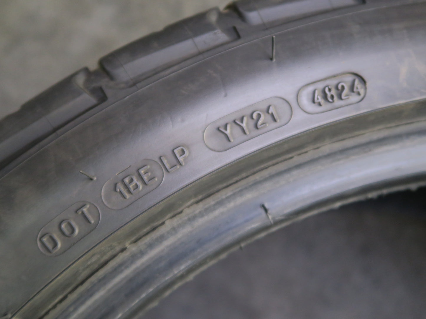Set of 2 Bfgoodrich G-force COMP-2 A/S TIRE275/40 ZR20 106Y 4824 5/32 Tread