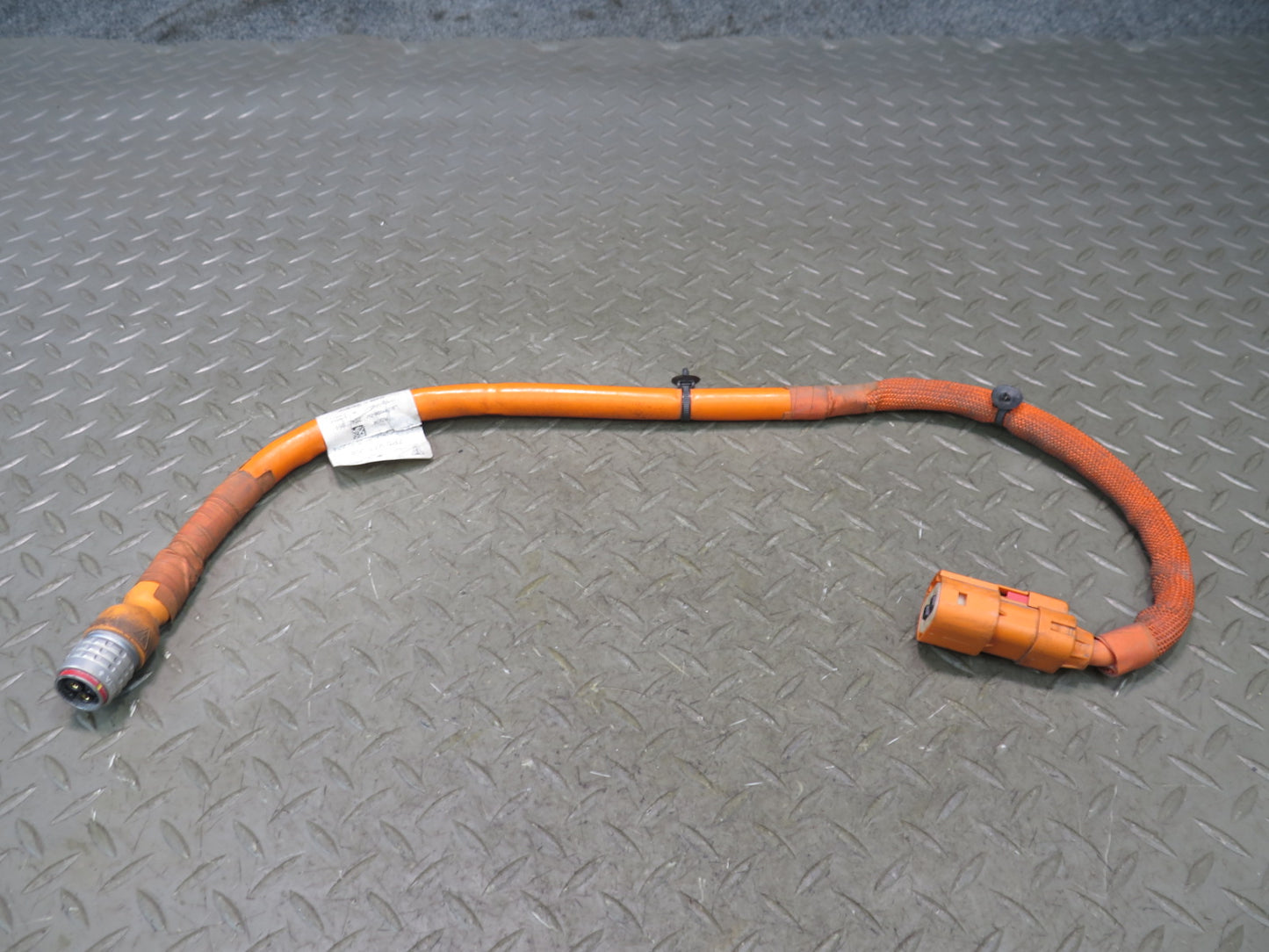 2015-2018 Porsche Cayenne 958 E-hybrid A/C Compressor High Voltage Wire Cable