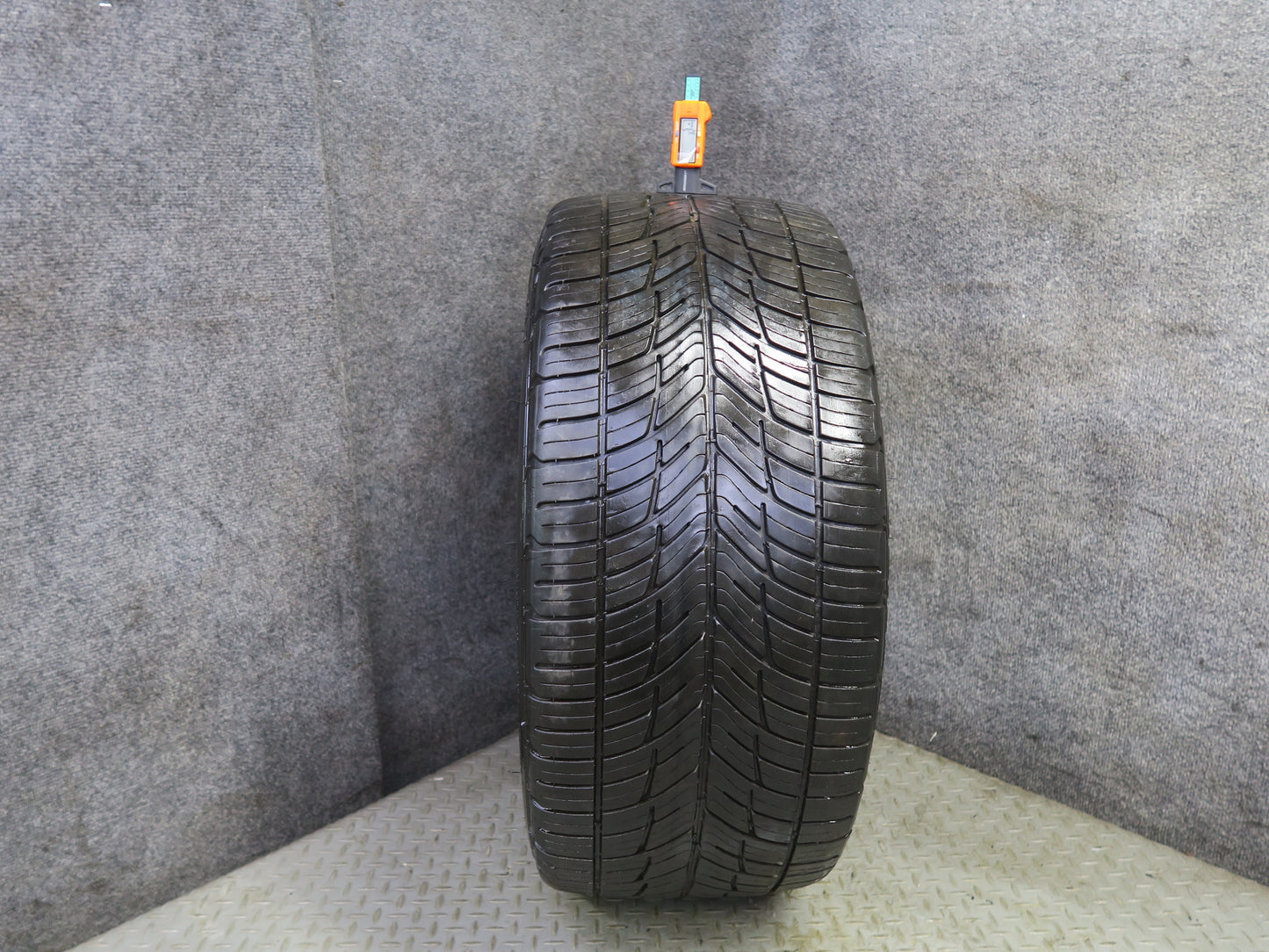 Set of 2 Bfgoodrich G-force COMP-2 A/S TIRE275/40 ZR20 106Y 4824 5/32 Tread