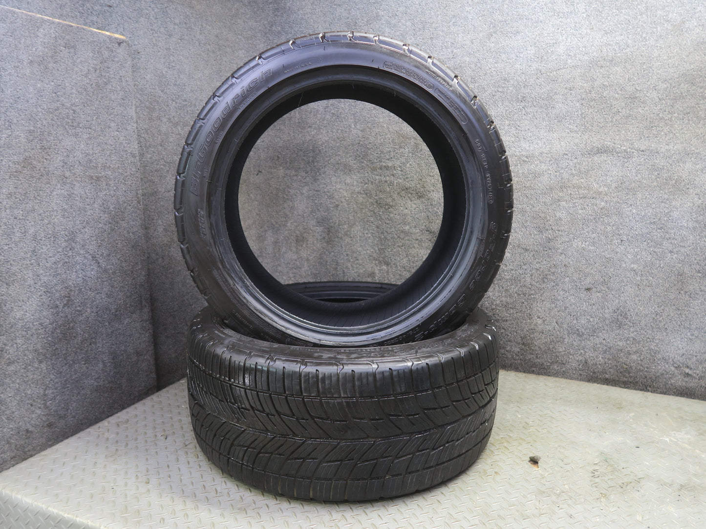 Set of 2 Bfgoodrich G-force COMP-2 A/S TIRE275/40 ZR20 106Y 4824 8/32 Tread
