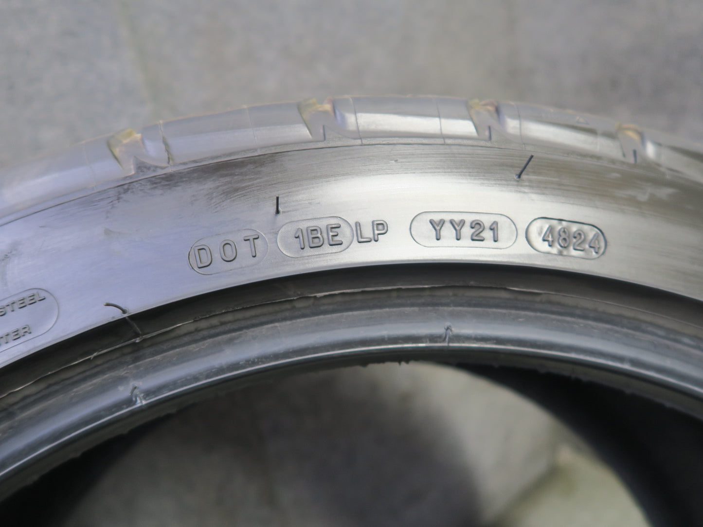 Set of 2 Bfgoodrich G-force COMP-2 A/S TIRE275/40 ZR20 106Y 4824 8/32 Tread