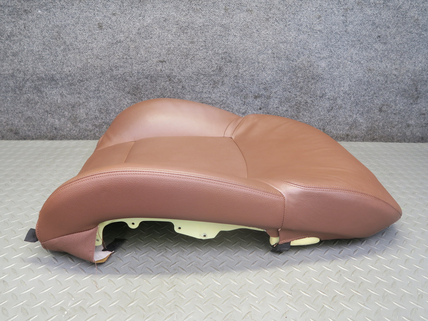 11-13 BMW F10 550iX Front Right Comfort Seat Upper Backrest Leather Cushion OEM