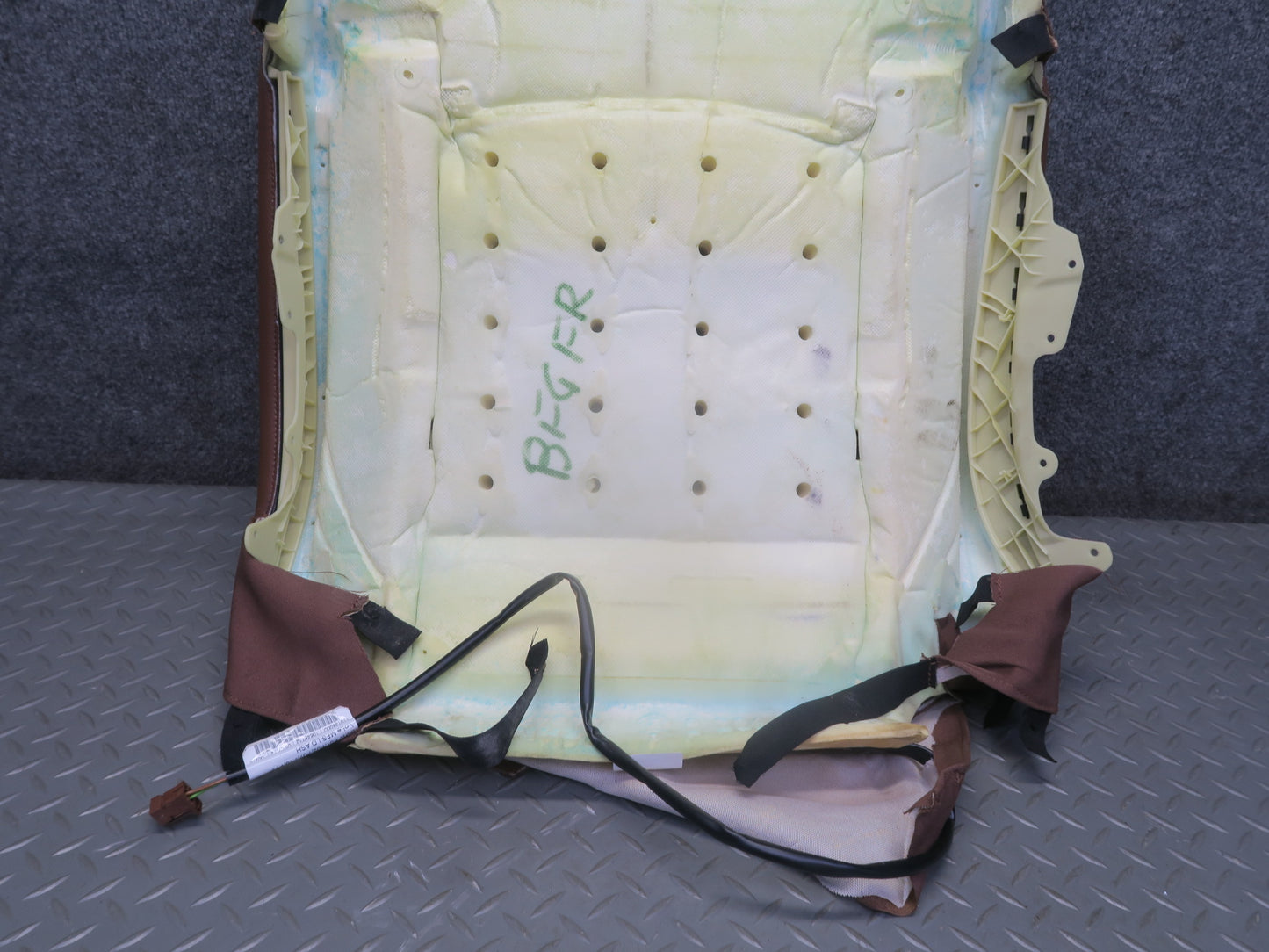 11-13 BMW F10 550iX Front Right Comfort Seat Upper Backrest Leather Cushion OEM