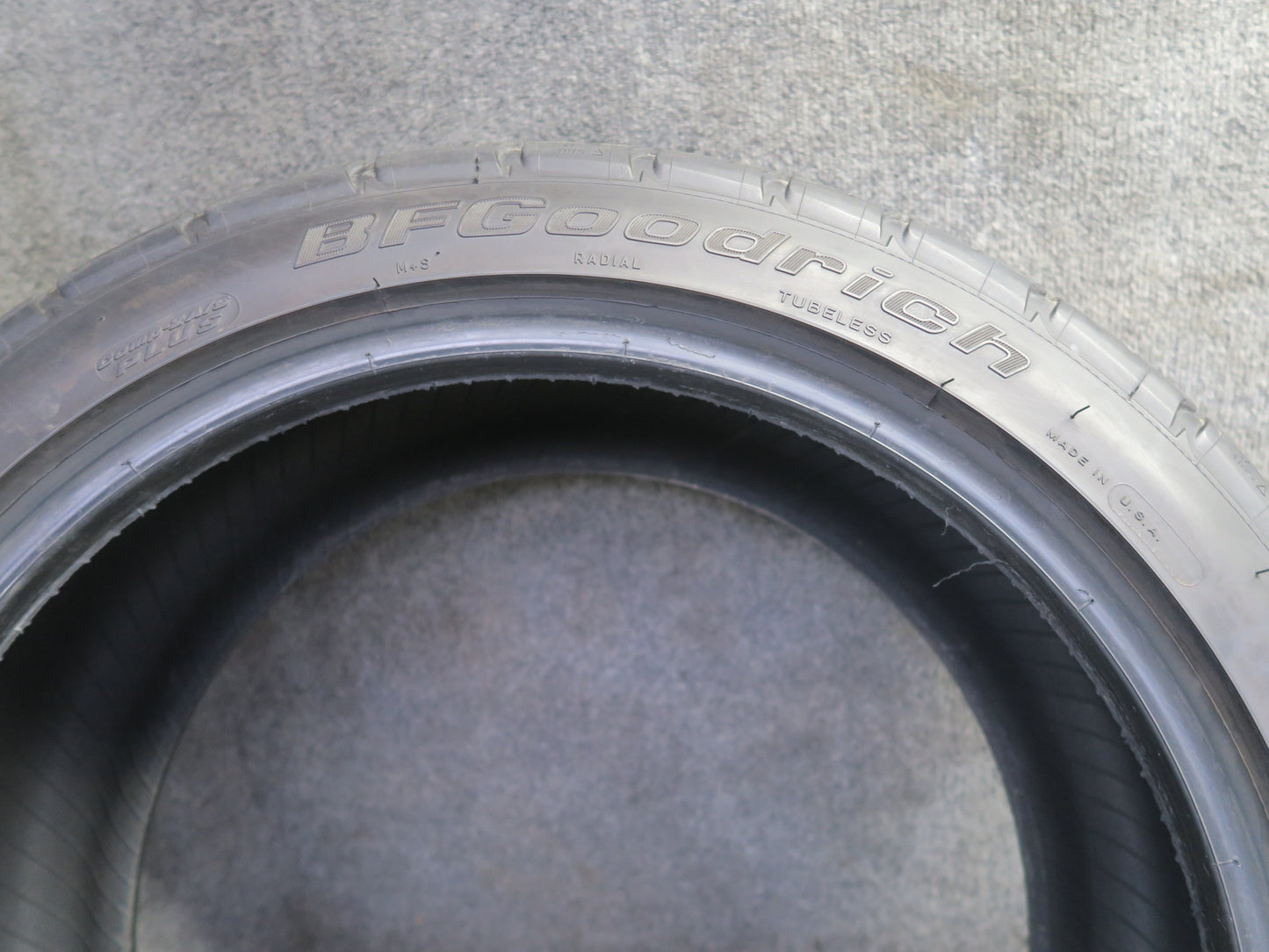 Set of 2 Bfgoodrich G-force COMP-2 A/S TIRE275/40 ZR20 106Y 4824 8/32 Tread