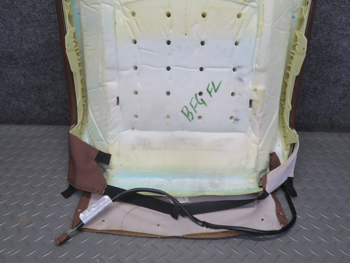 11-13 BMW F10 550iX Front Left Comfort Seat Upper Backrest Leather Cushion OEM