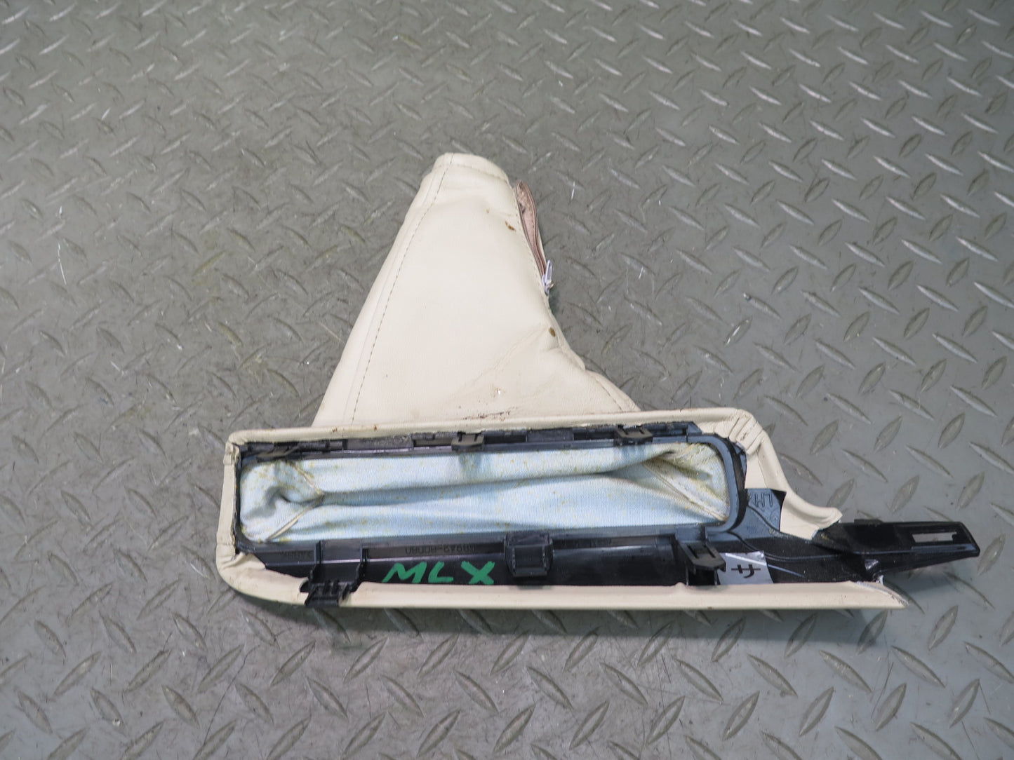 2008-2015 Lexus URJ201L LX570 Automatic Transmission Shifter Leather Boot
