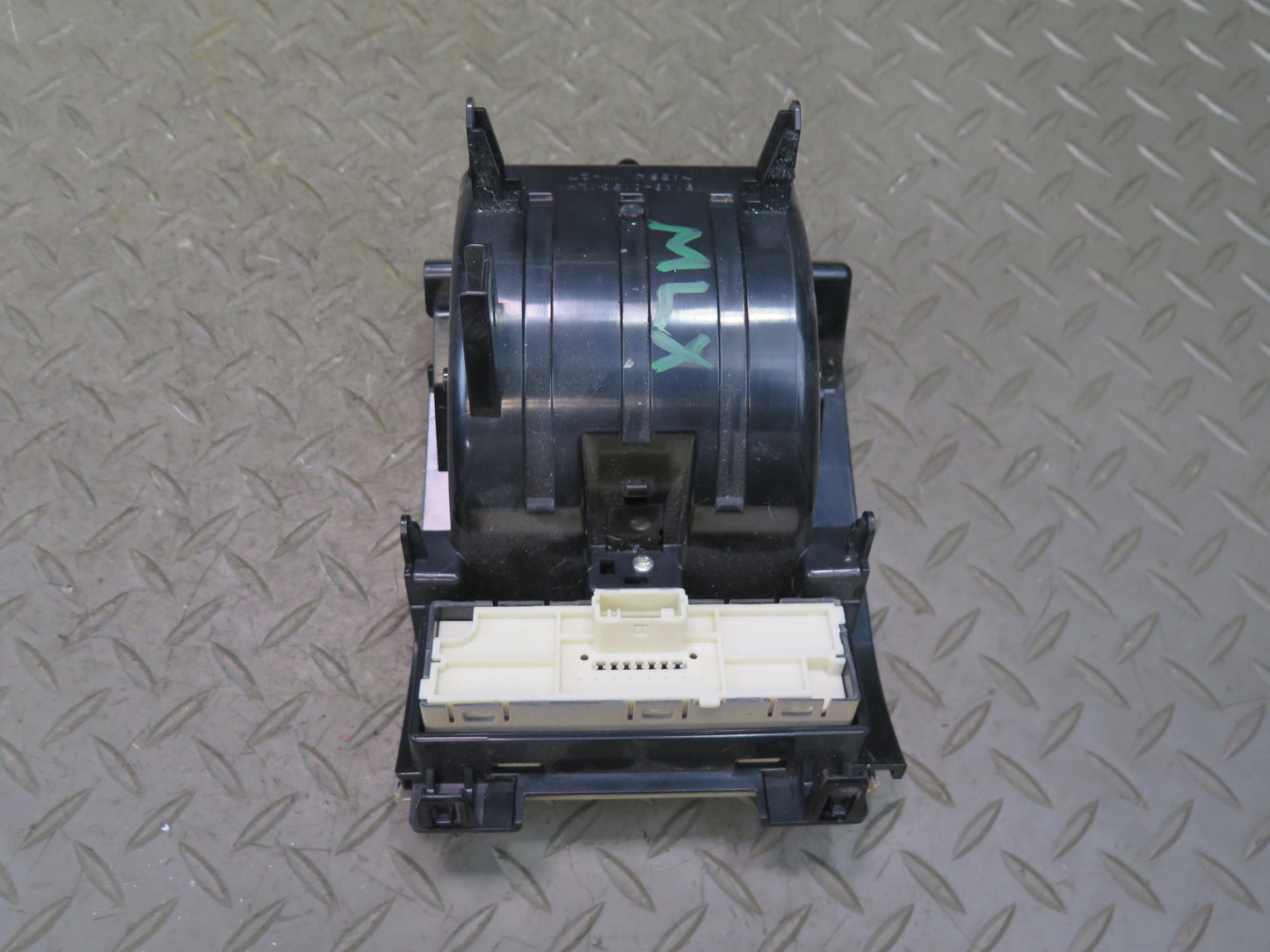 2008-2011 Lexus URJ201L LX570 Dash Combination Switch W/ Coin Box Tray