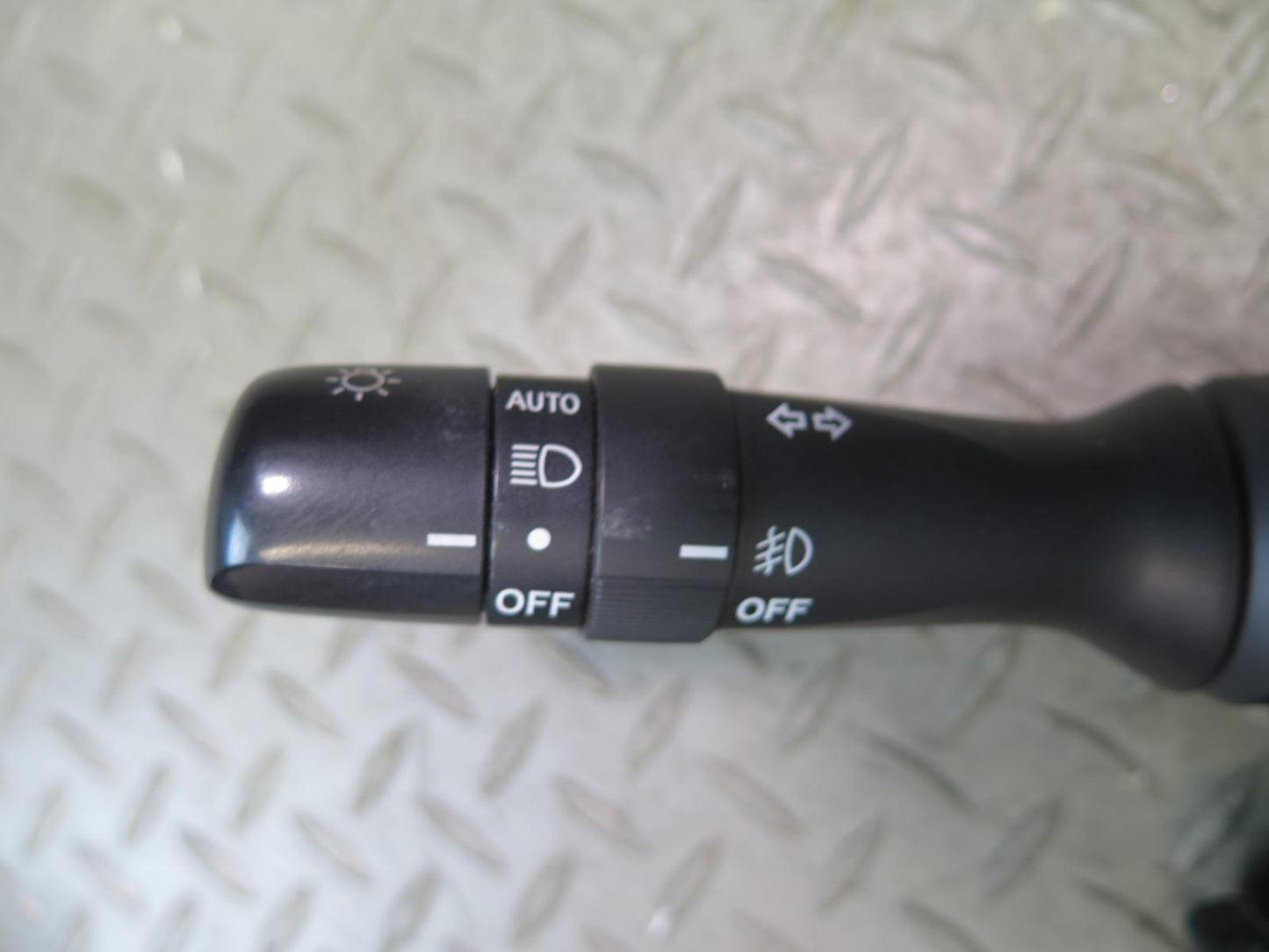 2008-2011 Lexus URJ201L LX570 Steering Column Turn Signal Wiper Multi Switch