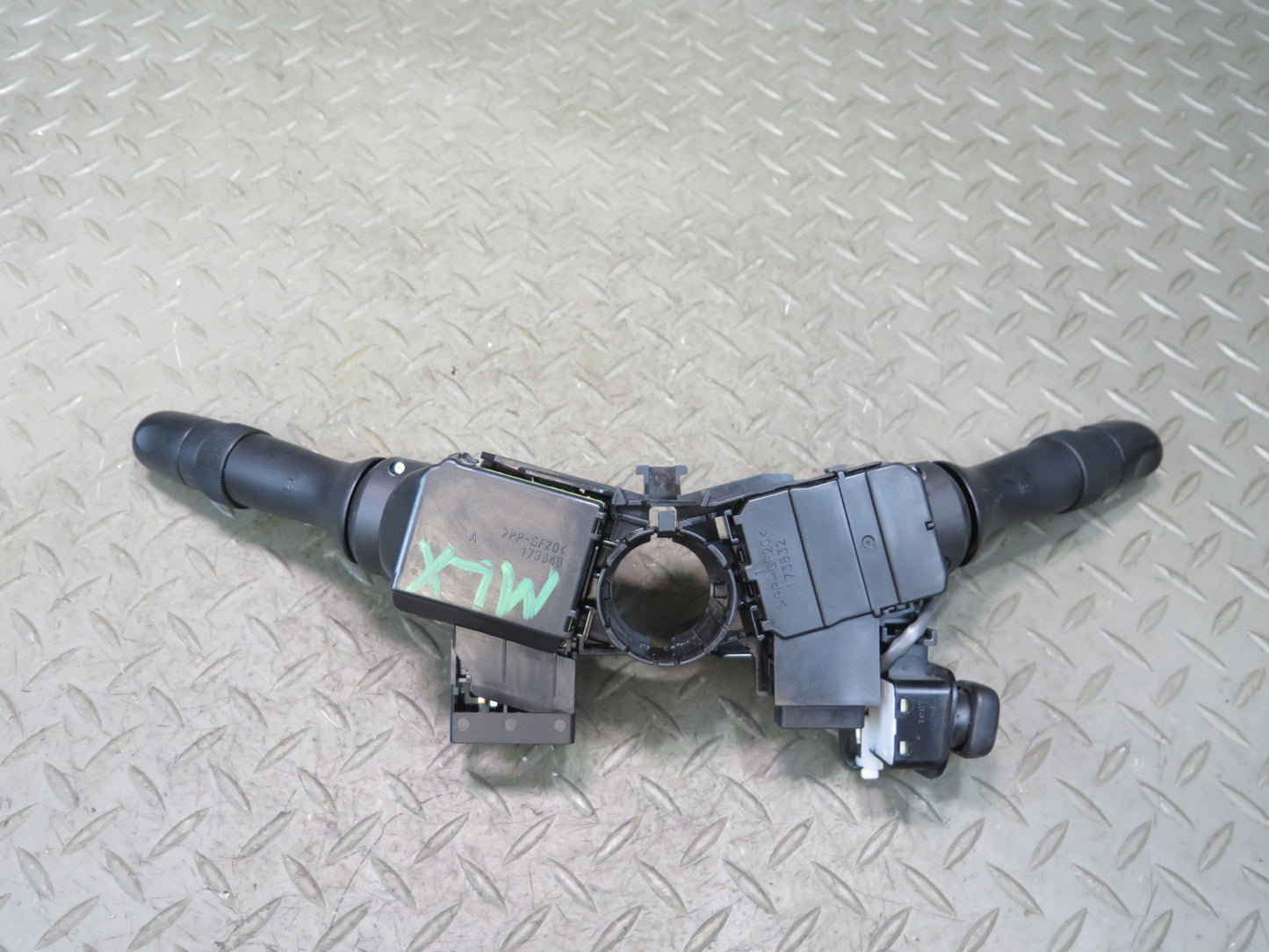 2008-2011 Lexus URJ201L LX570 Steering Column Turn Signal Wiper Multi Switch
