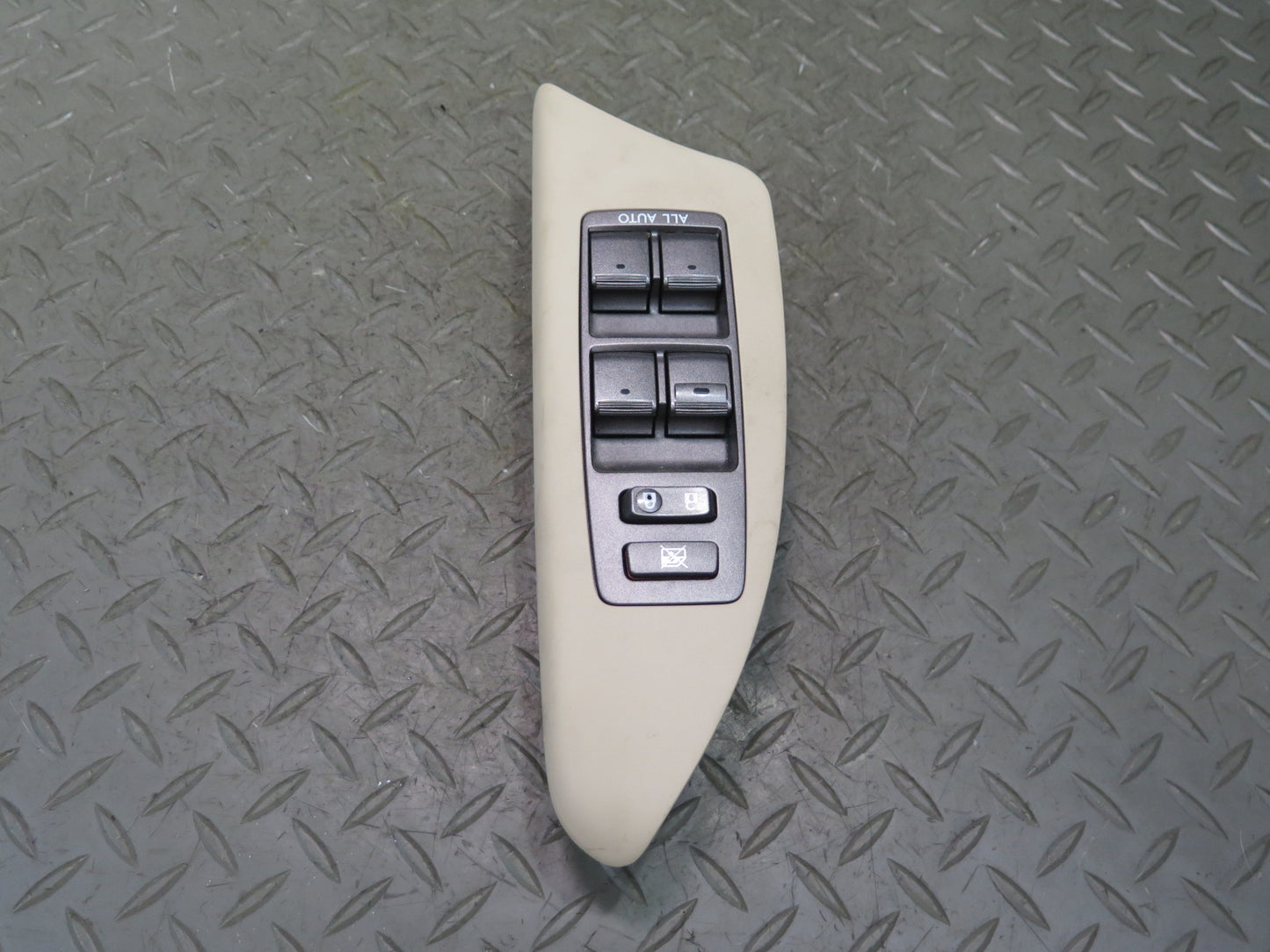 2008-2011 Lexus URJ201L LX570 Front Left Side Door Master Window Switch W/ Trim