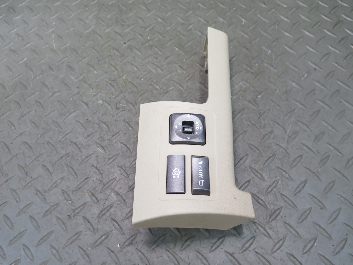 2008-2011 Lexus URJ201L LX570 Dash Side View Mirror Control Switch W/ Trim