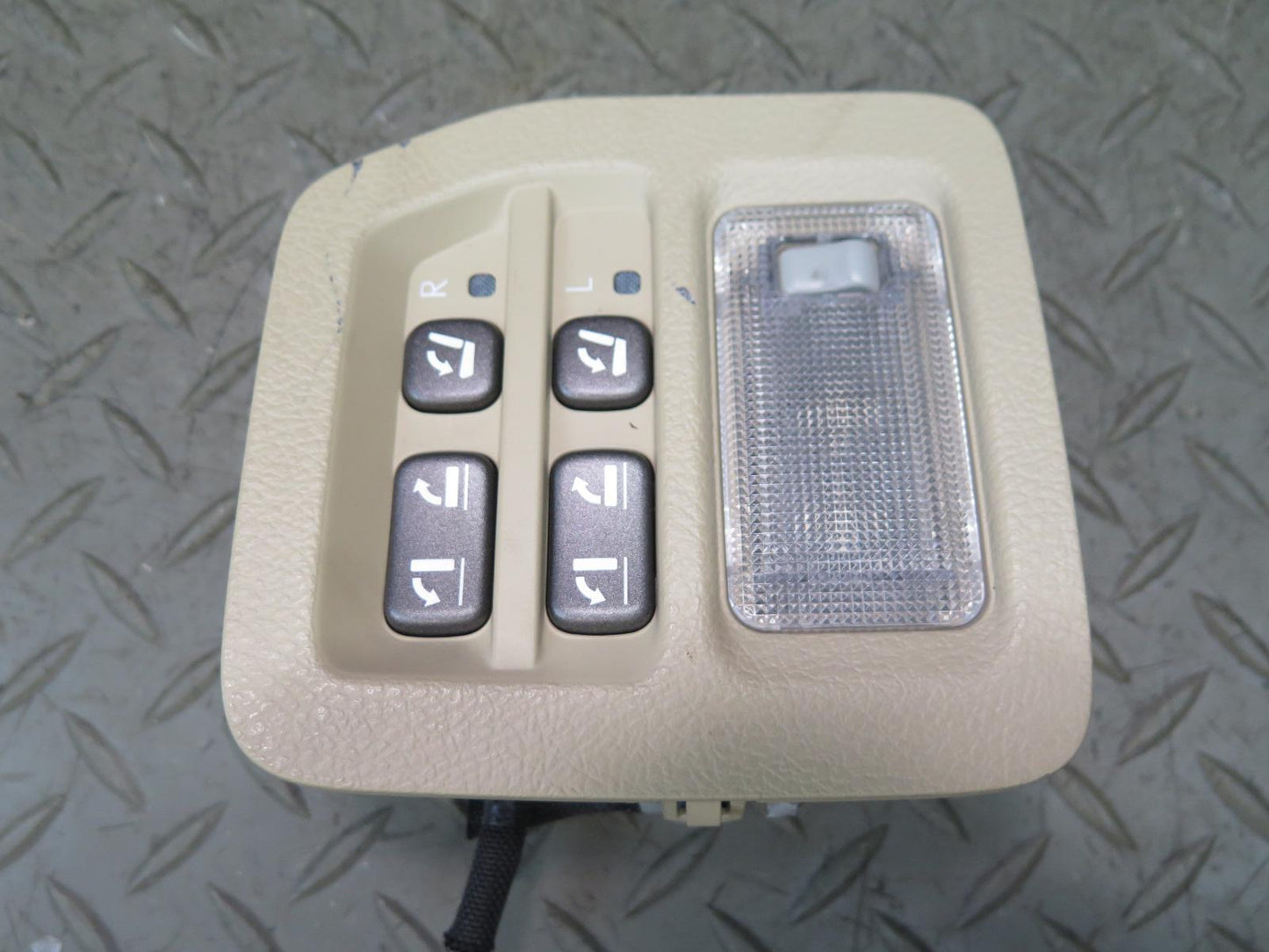 2008-2011 Lexus URJ201L LX570 Rear Right Trunk Folding Seat Switch W/ Trim