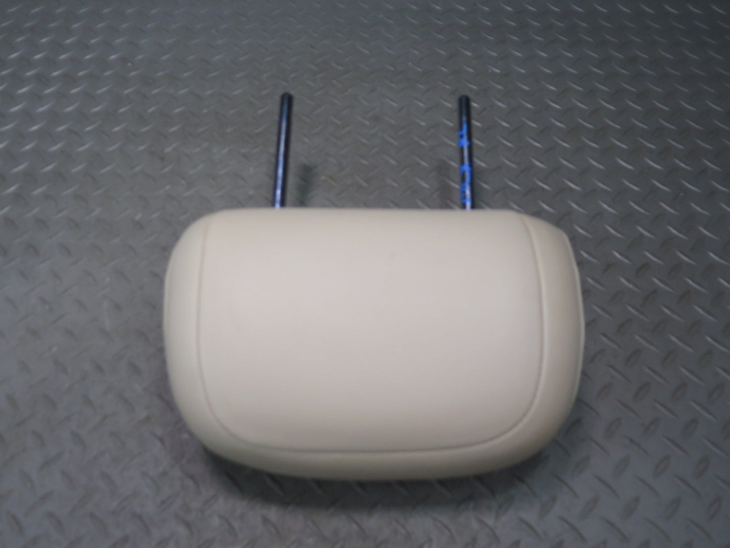 2008-2011 Lexus URJ201L LX570 Rear Left & Right Side Leather Headrest Set