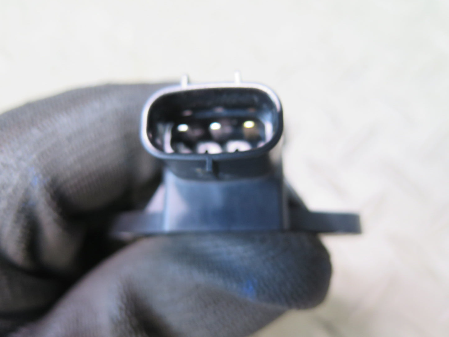 2008-2011 Lexus URJ201L LX570 Acceleration Sensor 89191-50020