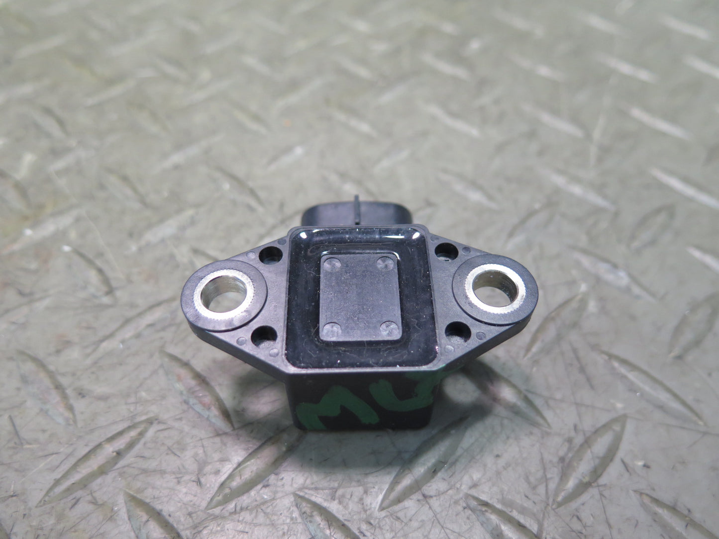 2008-2011 Lexus URJ201L LX570 Acceleration Sensor 89191-50020
