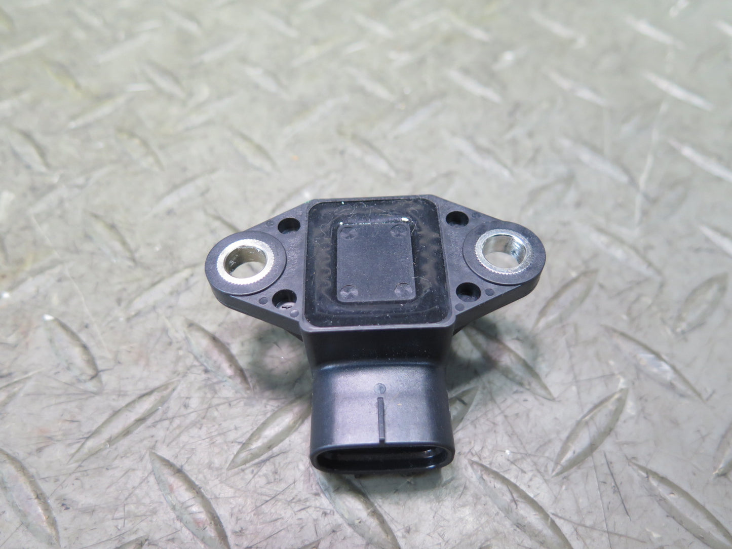 2008-2011 Lexus URJ201L LX570 Acceleration Sensor 89191-50020