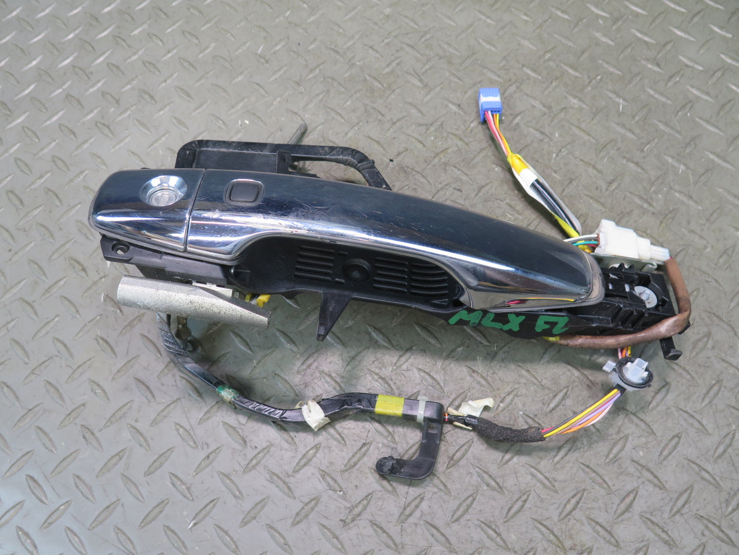 2008-2015 Lexus URJ201L LX570 Front Left Door Exterior Handle W/ Keyless Entry