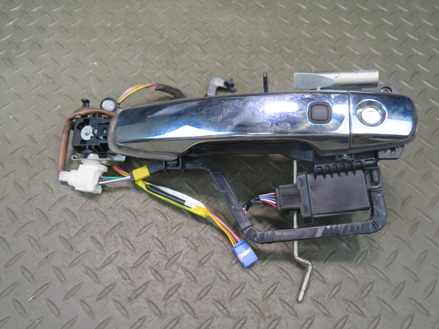 2008-2015 Lexus URJ201L LX570 Front Left Door Exterior Handle W/ Keyless Entry