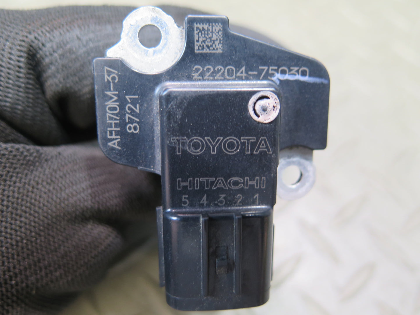 2008-2015 Lexus URJ201L LX570 Mass Air Flow Meter MAF Sensor