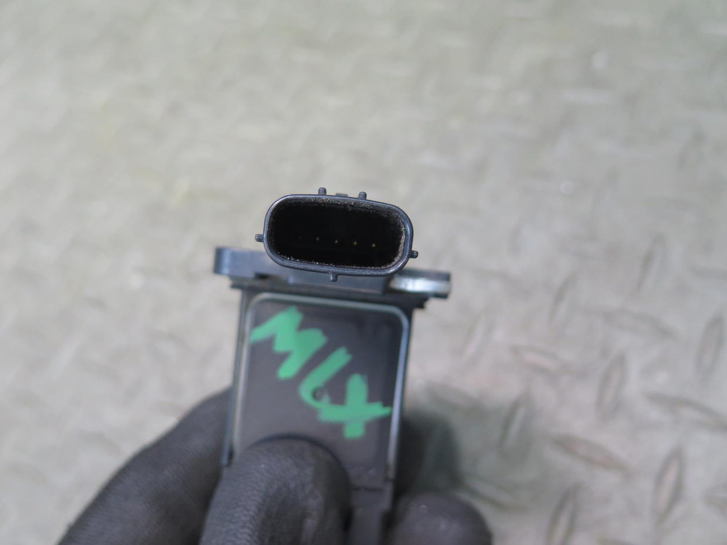 2008-2015 Lexus URJ201L LX570 Mass Air Flow Meter MAF Sensor
